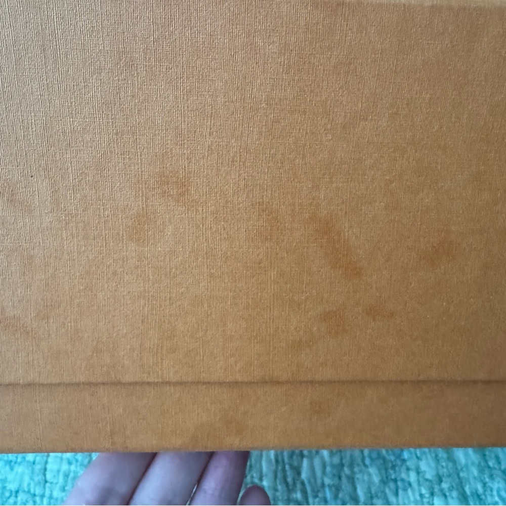 Louis Vuitton Orange Box - Picture 2 of 2